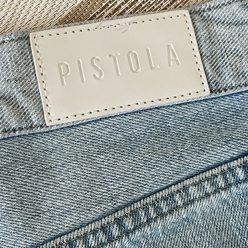 Pistola Charlie Transitions